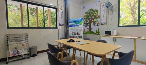 广西室内科普活动室.jpg 广西室内科普活动室.jpg