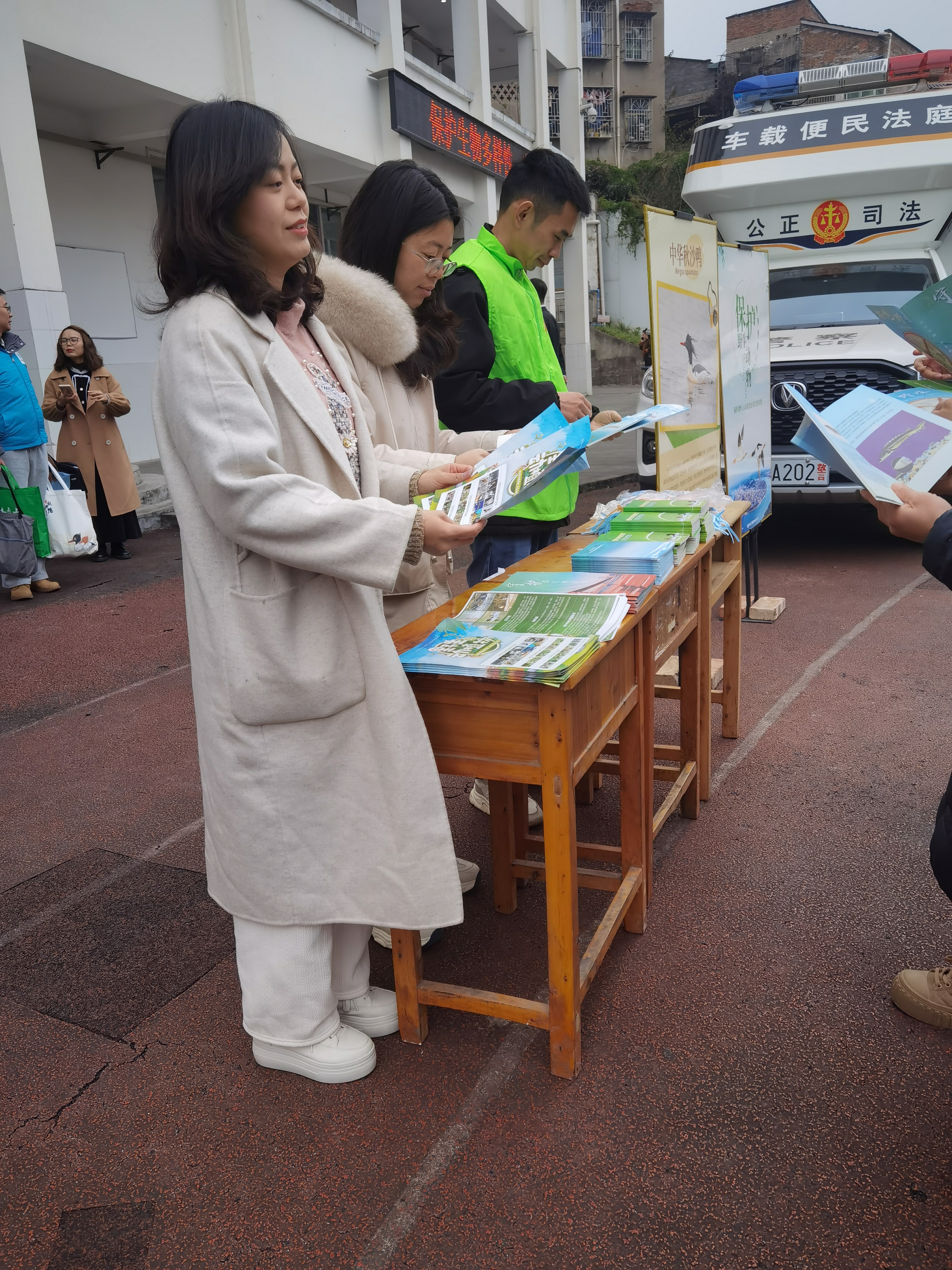 巡河护鸟3.jpg 巡河护鸟3.jpg