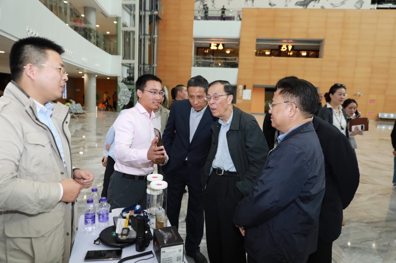 图片10.jpg 图片10.jpg