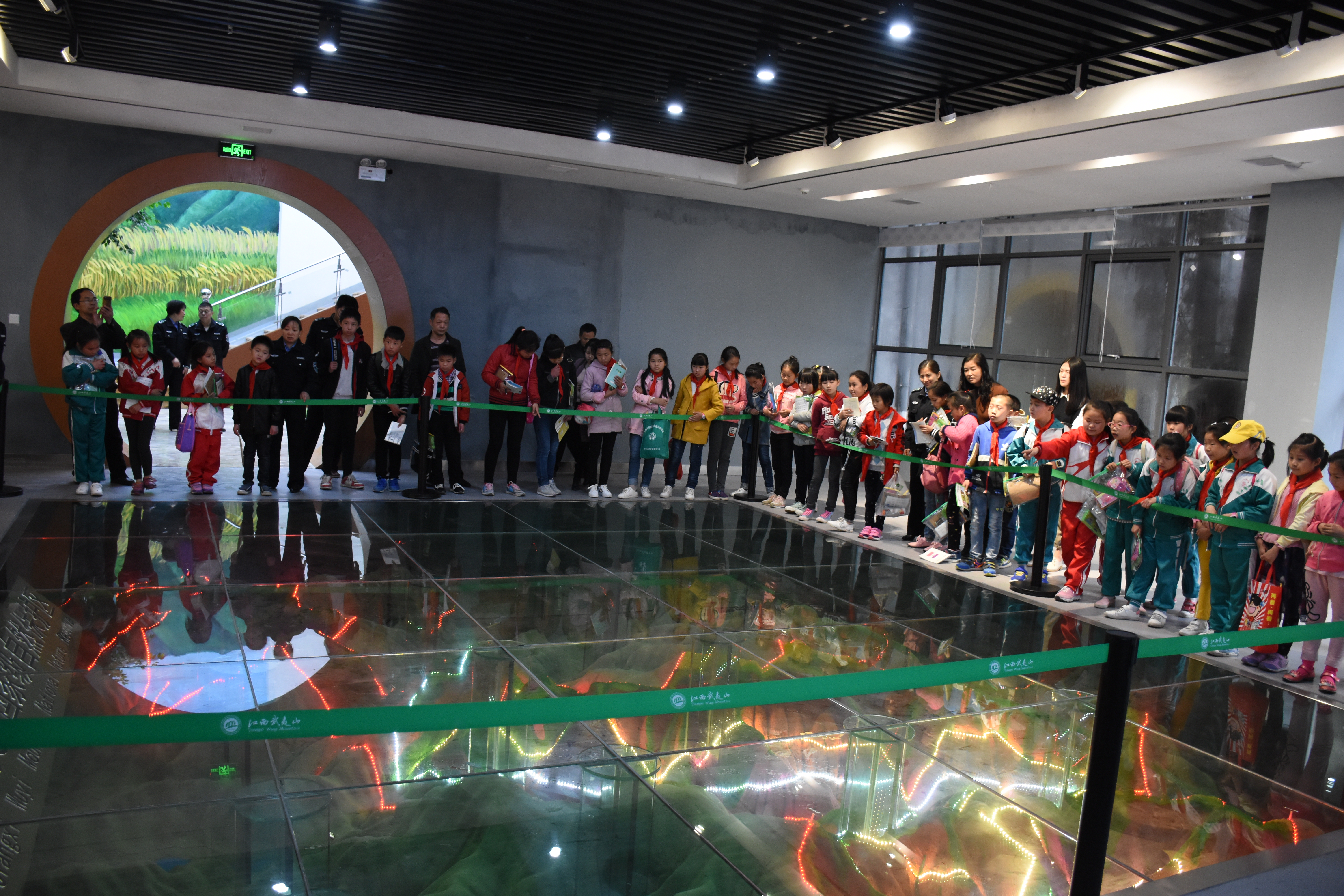 车盘小学到?；で渭影裰芑疃?jpg